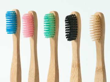 Basta plastica! Passa allo spazzolino in bambù