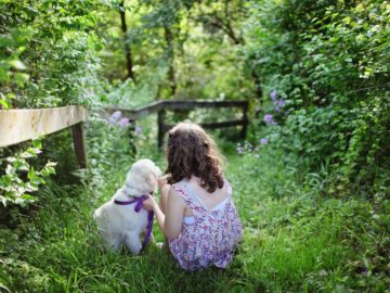 Nei luoghi nuovi e caotici c'è sempre il rischio di perdere bambini o cani